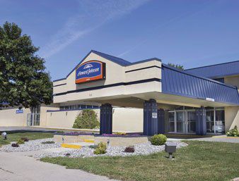 Howard Johnson Inn Fargo Nd Exterior photo